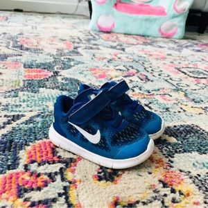 Toddler Nike 4c